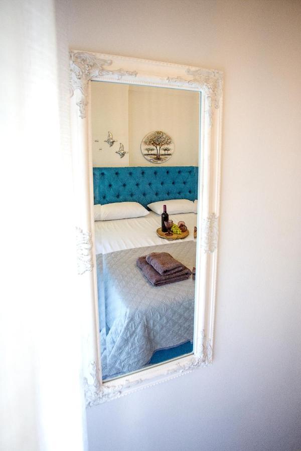 Holiday House Ioanna 2 - Loft Néa Péramos Buitenkant foto